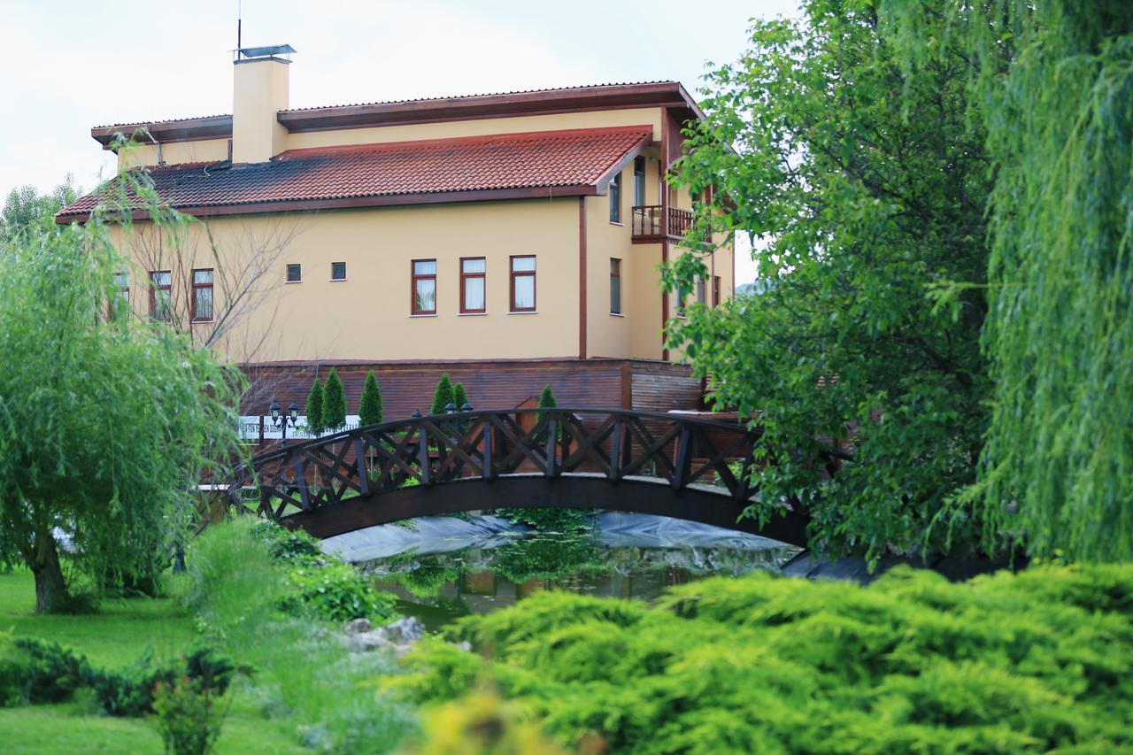 อิคซีร์ รีสอร์ต ทาวน์ Hotel Daday ภายนอก รูปภาพ